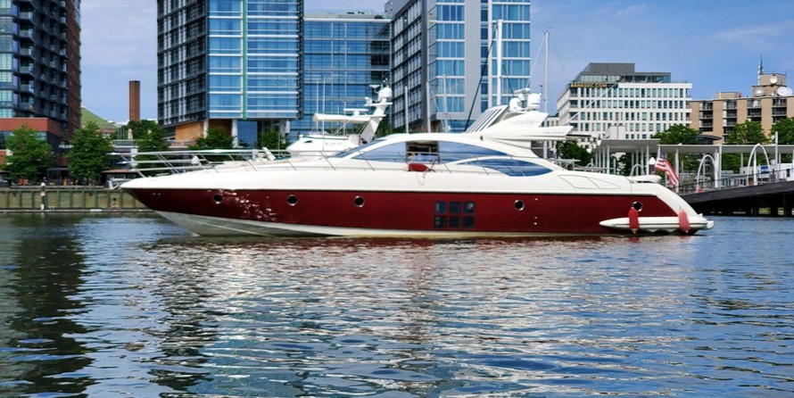Azimut 68S