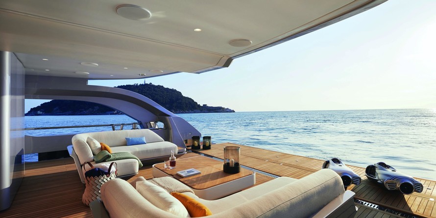 AZIMUT GRANDE 38 METRI TRI-DECK