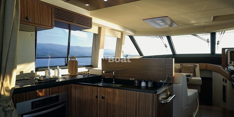 Azimut Magellano 53