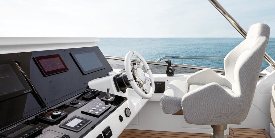 Azimut 66
