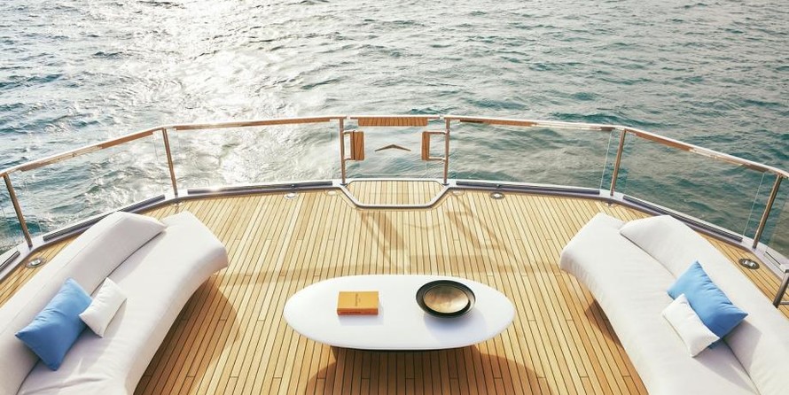 AZIMUT GRANDE 38 METRI TRI-DECK