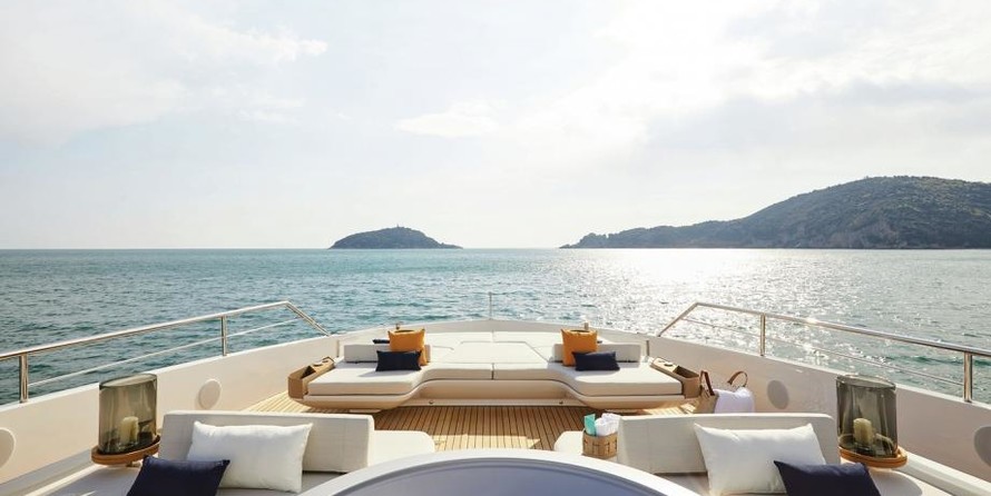 AZIMUT GRANDE 38 METRI TRI-DECK