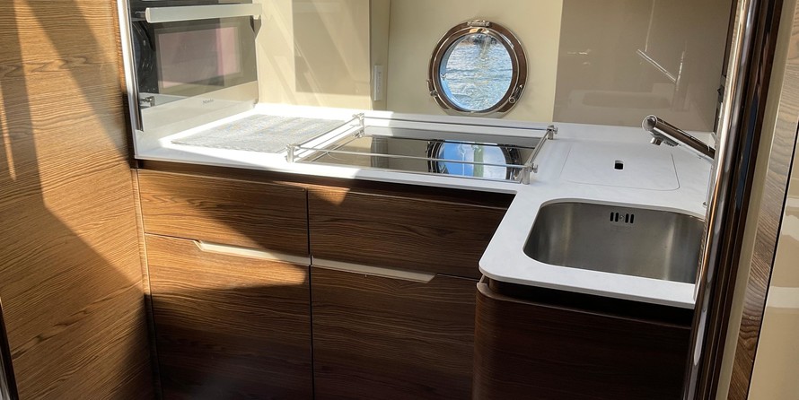 Azimut 50