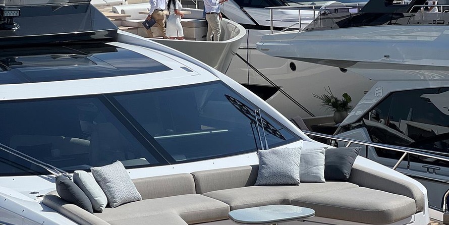 Azimut S8