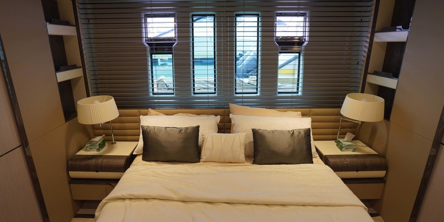 Azimut Grande 30 METRI