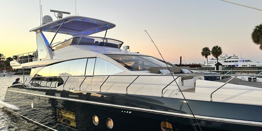 Azimut 66