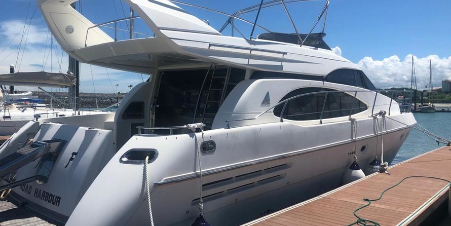 Azimut 58
